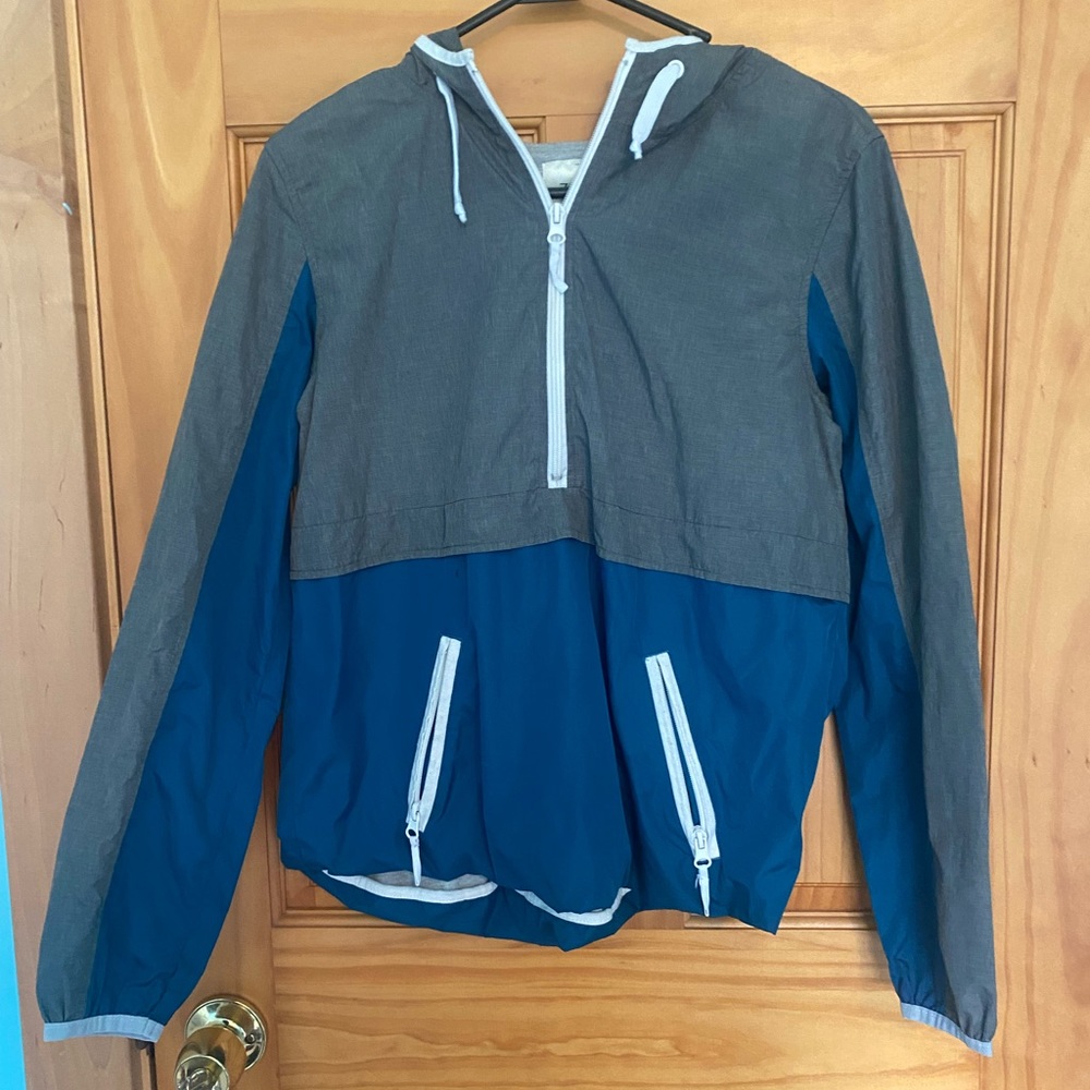 Quarter zip windbreaker